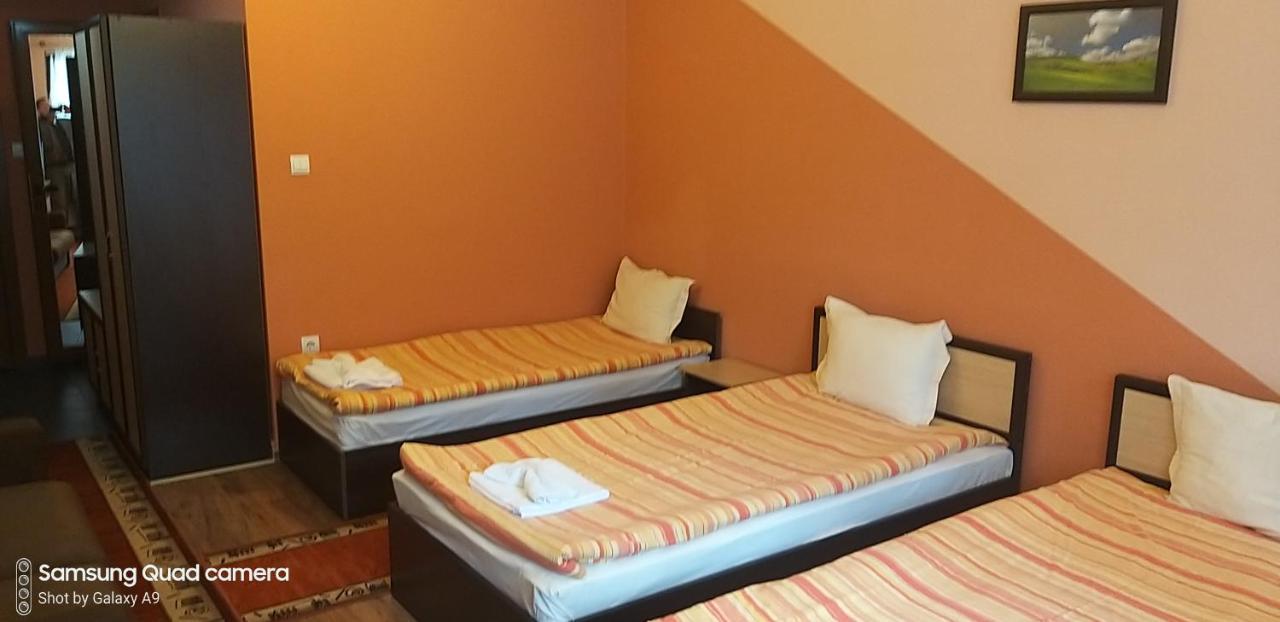 Kestenite Family Hotel Samokov Exterior photo